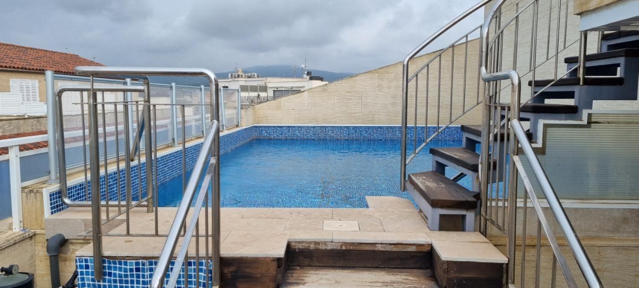 Duplex Met Zwembad, L'ampolla, Appartement